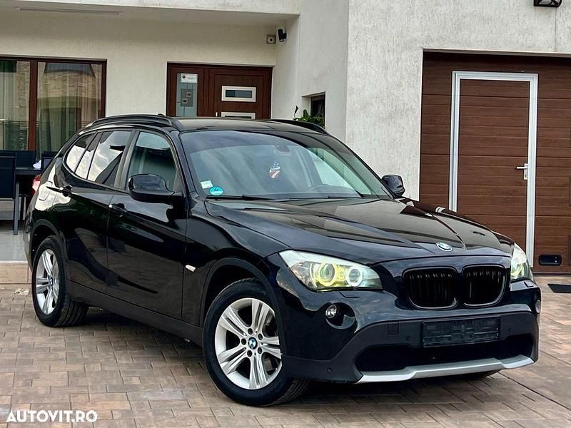 Culoarenegru Utilizat 2011 BMW X1 Efficient Dynamics SUV | 7.300 EUR (Preț bun) - Imagine 1/4