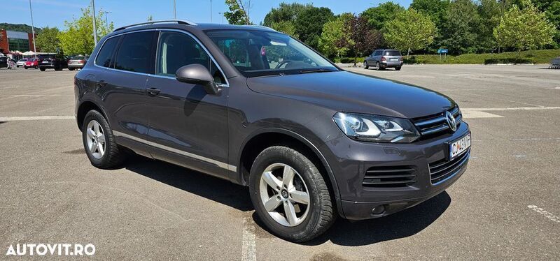 Maro Utilizat 2012 VW Touareg SUV | 12.000 EUR (Preț OK) - Imagine 1/4