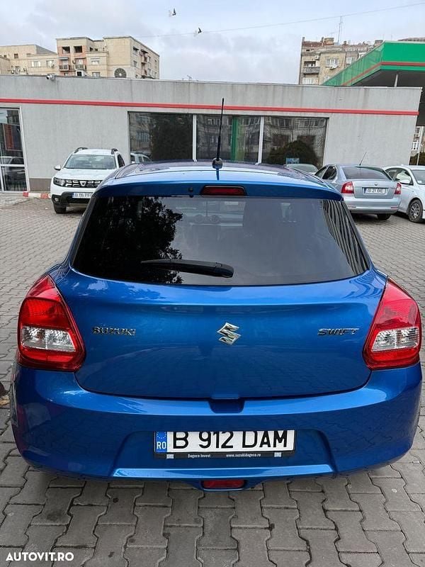 Second-hand Suzuki Swift 90 CP (66 kW) 2018 Culoarealbastru Hatchback