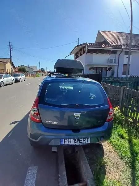 Utilizat 2010 Dacia Sandero Hatchback | 3.300 EUR - Imagine 1/4