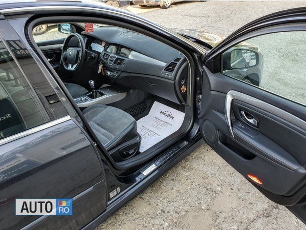 Second-hand Renault Laguna III 150 CP (110 kW) 2010 Negru Break