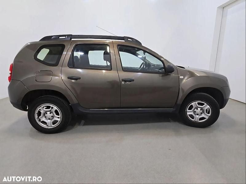 Second-hand Dacia Duster Ambiance 114 CP (83 kW) 2017 Culoarenegru SUV