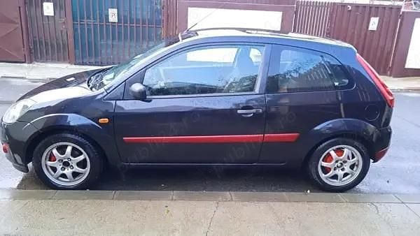Utilizat 2005 Ford Fiesta Coupe | 1.400 EUR (Preț OK) - Imagine 1/4