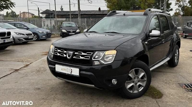 Culoarenegru Utilizat 2015 Dacia Duster SUV | 8.490 EUR (Preț bun) - Imagine 1/4