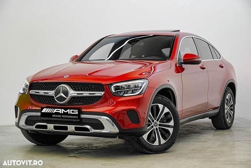 Culoarerosu Utilizat 2022 Mercedes GLC300 AMG line Coupe | 33.750 EUR (Super Preț) - Imagine 1/4