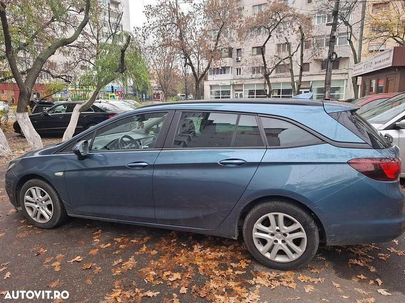 Second-hand Opel Astra Enjoy 110 CP (80 kW) 2017 Culoarealbastru Break