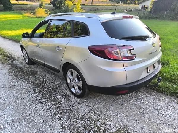 Utilizat 2010 Renault Mégane GrandTour Break | 2.899 EUR (Preț bun) - Imagine 1/4