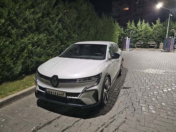 Utilizat 2022 Renault Mégane R.S. Hatchback | 26.000 EUR - Imagine 1/4