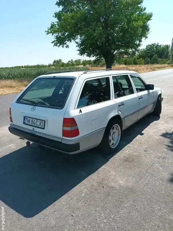 Second-hand Mercedes 250 113 CP (83 kW) 1993 Break