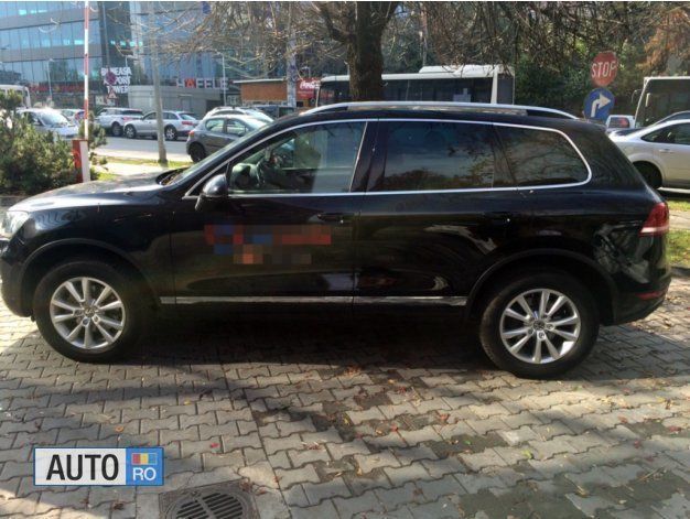 Second-hand VW Touareg 204 CP (150 kW) 2014 Negru SUV