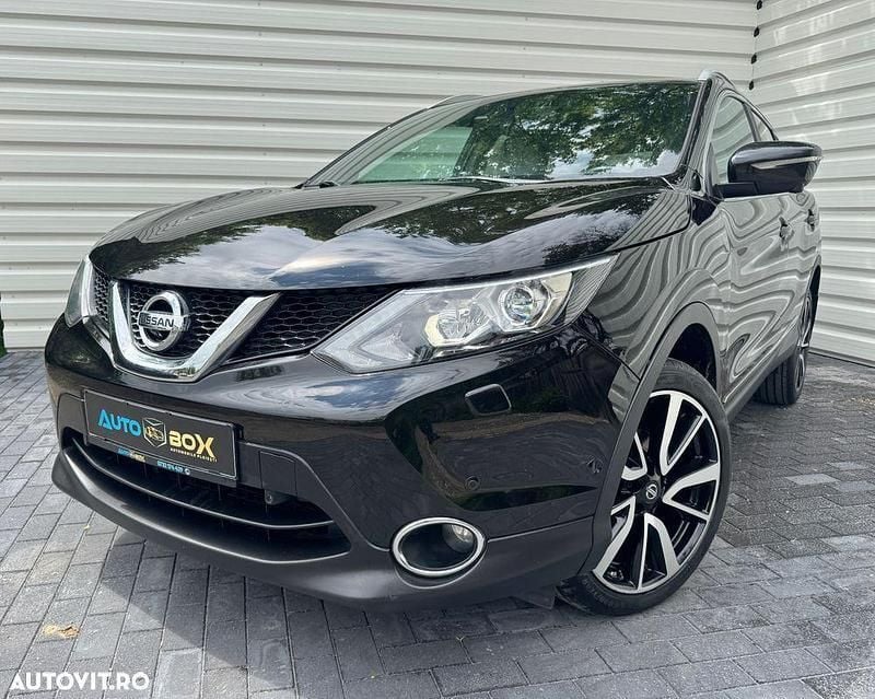 Negru Utilizat 2014 Nissan Qashqai Tekna SUV | 11.300 EUR (Preț OK) - Imagine 1/4
