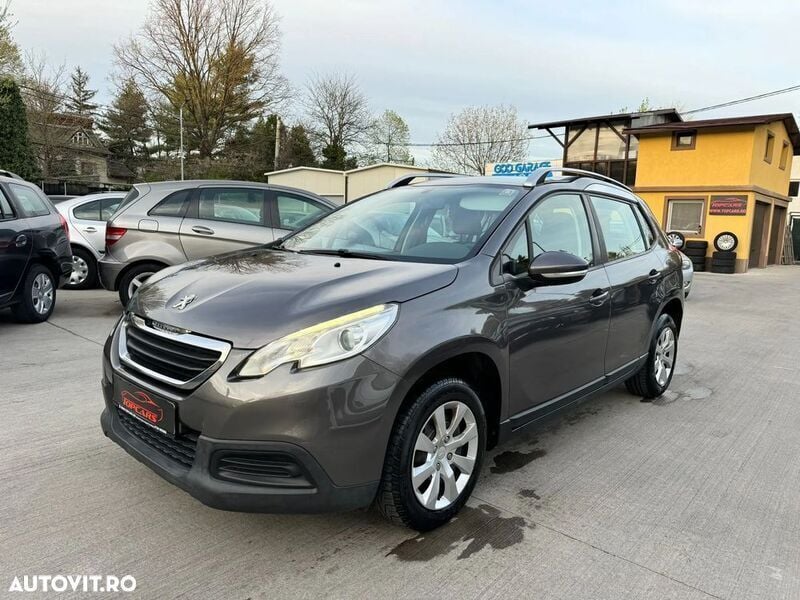Gri Utilizat 2015 Peugeot 2008 Allure SUV | 6.999 EUR (Preț OK) - Imagine 1/4