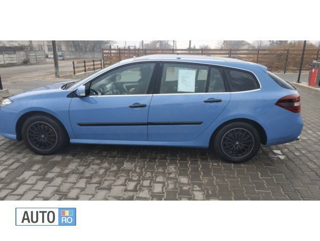Albastru Utilizat 2012 Renault Laguna III Break | 5.500 EUR (Puțin scump) - Imagine 1/2