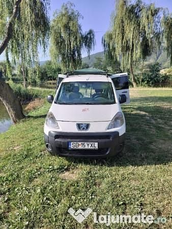 Utilizat 2010 Peugeot Partner Monovolum | 3.200 EUR - Imagine 1/4