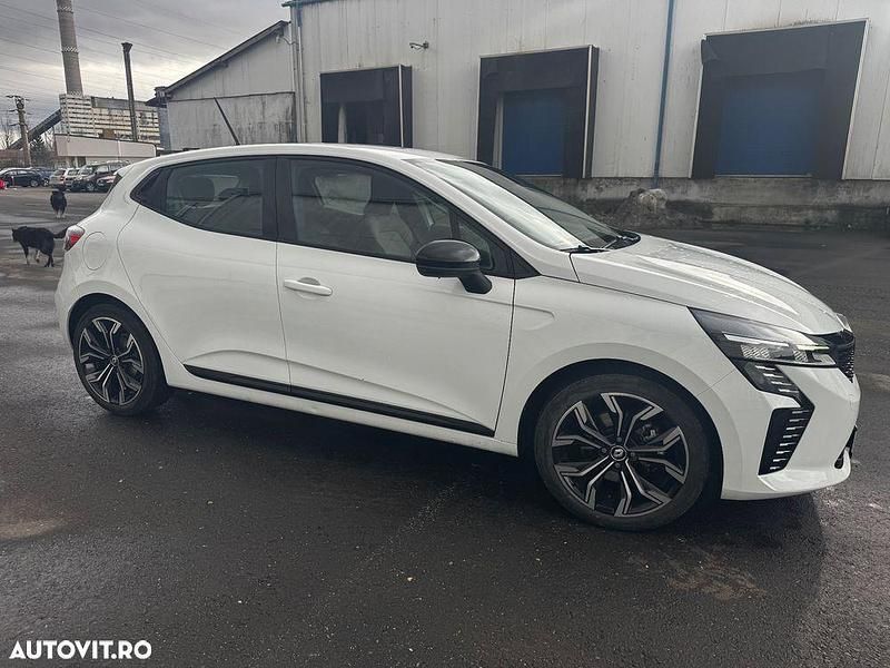 Second-hand Renault Clio V Evolution 145 CP (106 kW) 2024 Culoarealb