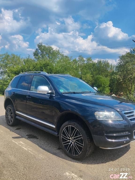 Negru Utilizat 2006 VW Touareg SUV | 4.000 EUR (Super Preț) - Imagine 1/4
