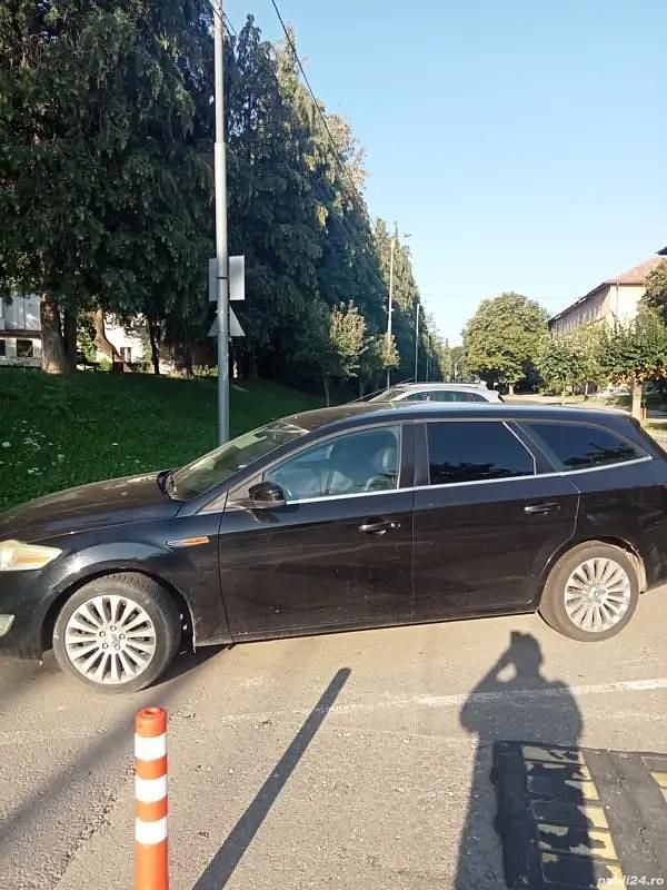 Utilizat 2009 Ford Mondeo | 3.100 EUR (Preț bun) - Imagine 1/4