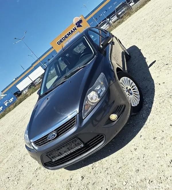 Utilizat 2009 Ford Focus Hatchback | 1.450 EUR (Preț bun) - Imagine 1/4