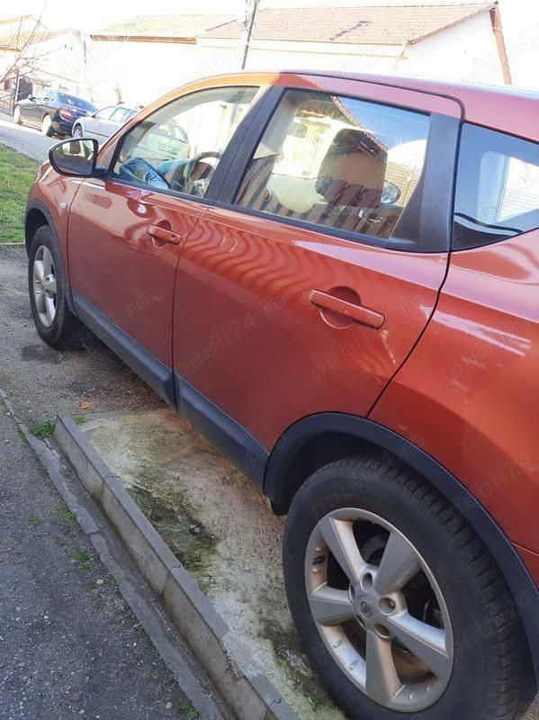 Second-hand Nissan Qashqai 116 CP (85 kW) 2008 Rosu SUV