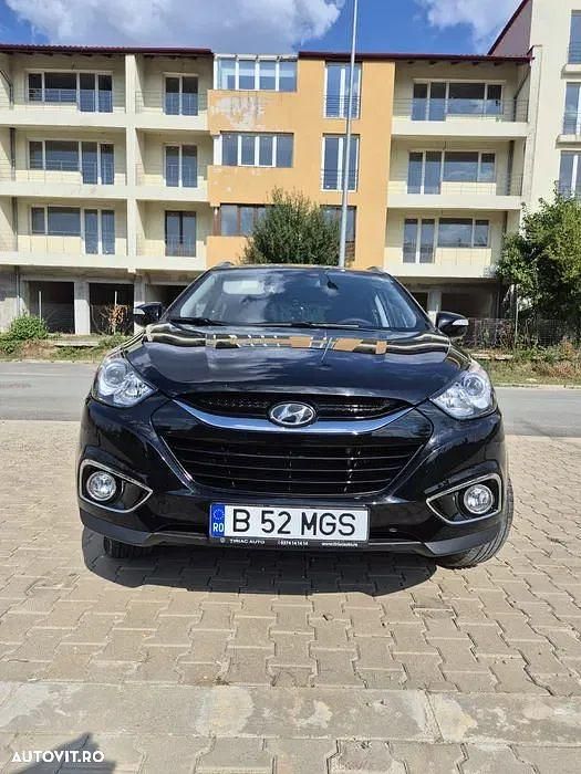 Culoarenegru Utilizat 2012 Hyundai Tucson SUV | 14.950 EUR (Puțin scump) - Imagine 1/4