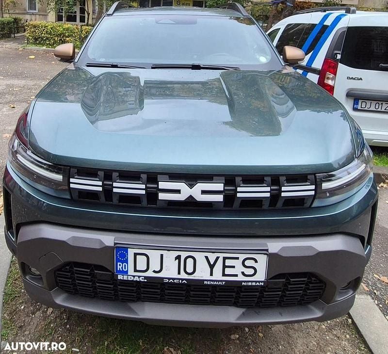 Culoareverde Utilizat 2025 Dacia Duster Extreme SUV | 20.000 EUR (Scump) - Imagine 1/4