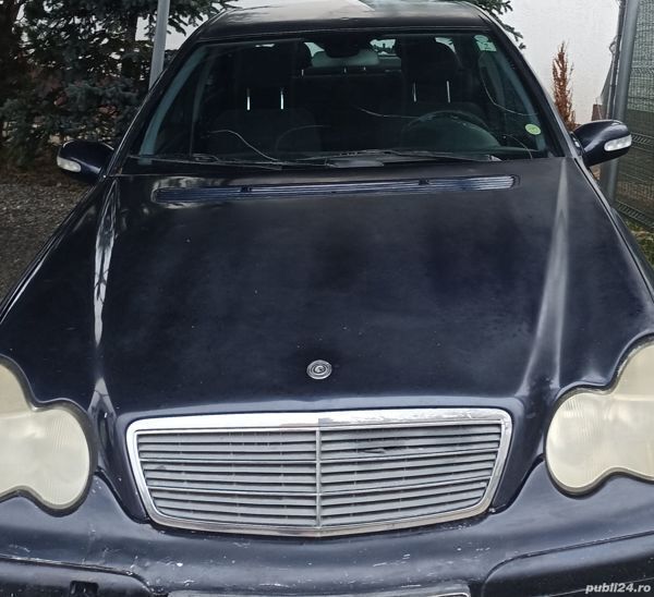 Utilizat 2001 Mercedes C220 Berlinǎ | 1.500 EUR - Imagine 1/4