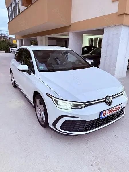 Alb Utilizat 2021 VW Golf VIII GTE Hatchback | 19.500 EUR (Preț OK) - Imagine 1/4