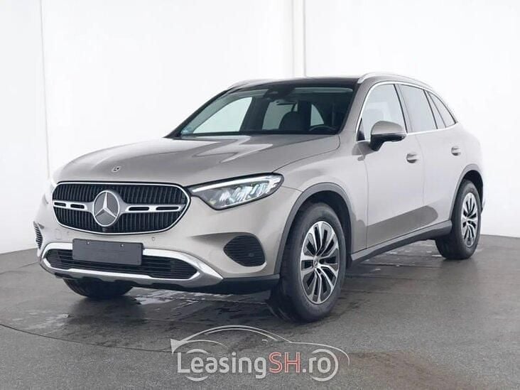 Argintiu Utilizat 2023 Mercedes A220 Avantgarde SUV | 55.834 EUR (Super Preț) - Imagine 1/4