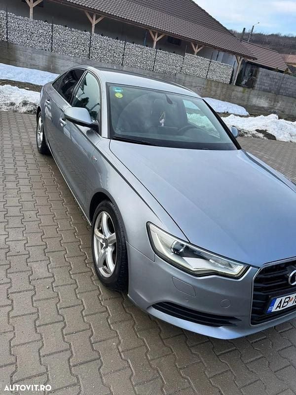 Second-hand Audi A6 S-Line 177 CP (130 kW) 2012 Culoaregri Berlinǎ