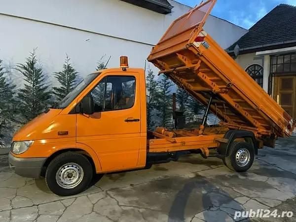 Second-hand Mercedes Sprinter 110 CP (80 kW) 2002 Van