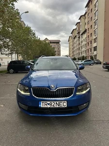 Albastru Utilizat 2014 Skoda Octavia Break | 9.800 EUR (Scump) - Imagine 1/4