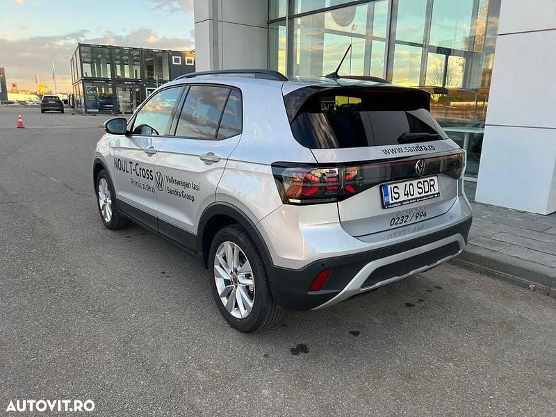 Second-hand VW T-Cross Life 115 CP (84 kW) 2025 Culoareargint SUV