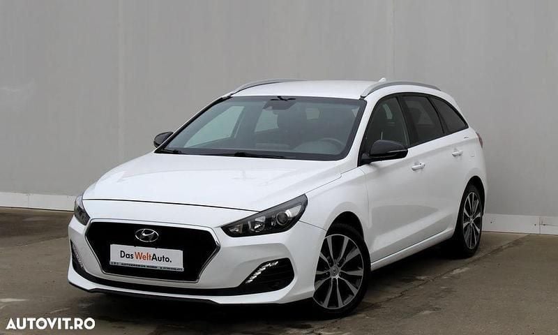 Culoarealb Utilizat 2020 Hyundai i30 Select Break | 11.890 EUR (Preț OK) - Imagine 1/4