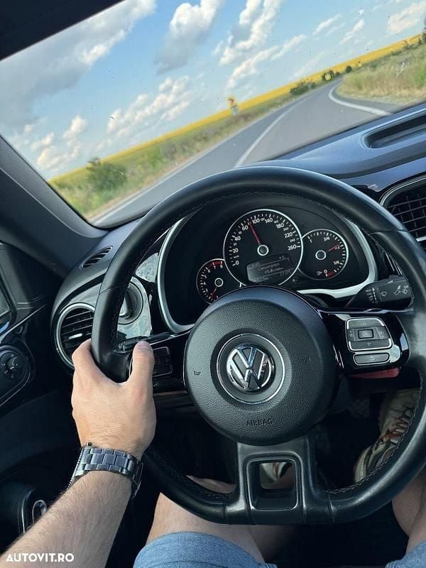Negru Utilizat 2012 VW Beetle Coupe | 5.350 EUR (Super Preț) - Imagine 1/4