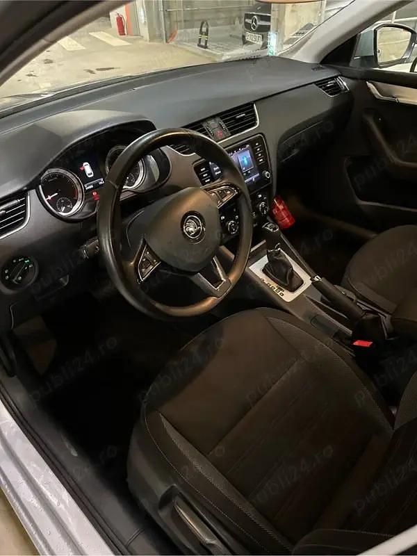 Second-hand Skoda Octavia 116 CP (85 kW) 2018 Argintiu Break