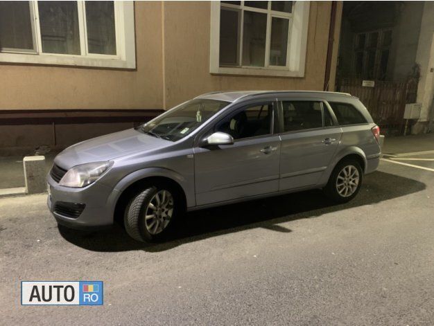 Gri Utilizat 2006 Opel Astra Break | 2.300 EUR (Preț OK) - Imagine 1/4