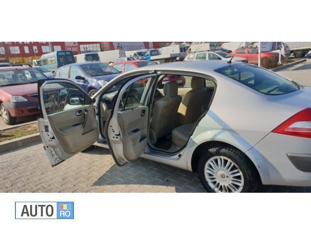 Gri Utilizat 2006 Renault Mégane II Berlinǎ | 2.750 EUR - Imagine 1/3