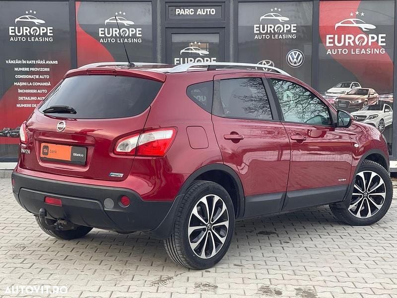 Second-hand Nissan Qashqai Tekna 130 CP (95 kW) 2013 Culoarerosu SUV