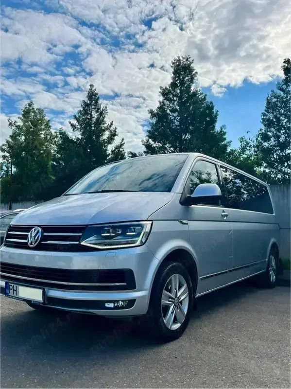 Argintiu Utilizat 2017 VW T6 Comfortline Van | 24.000 EUR - Imagine 1/4