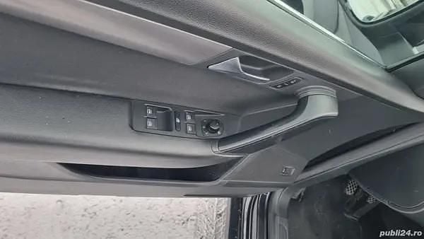 Second-hand VW Passat Trendline 140 CP (102 kW) 2012 Culoarenegru Break