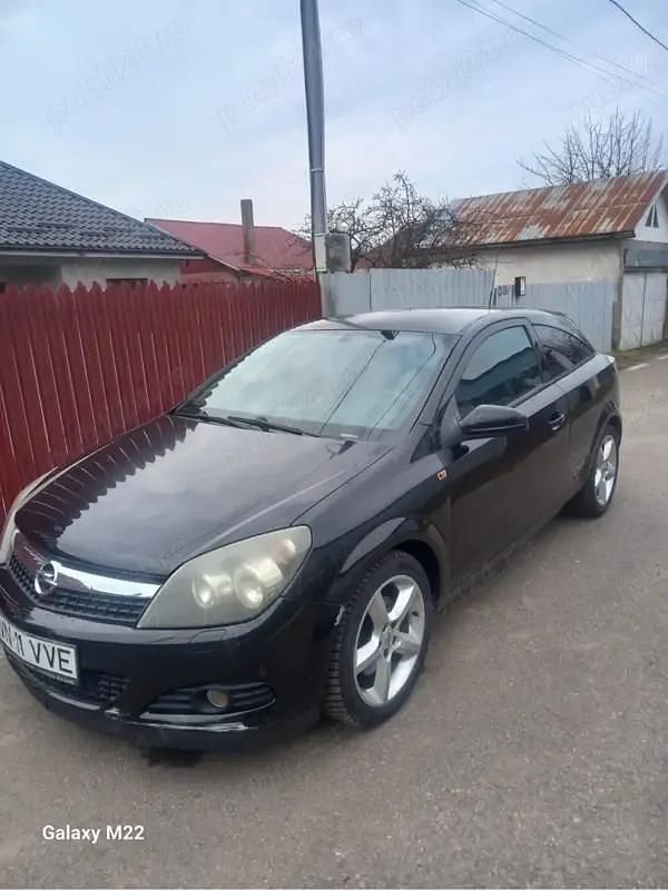 Second-hand Opel Astra 120 CP (88 kW) 2008 Negru Hatchback