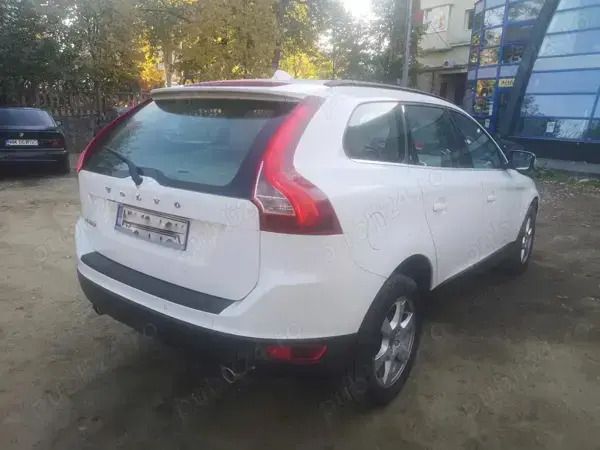 Utilizat 2012 Volvo XC60 SUV | 8.800 EUR - Imagine 1/4