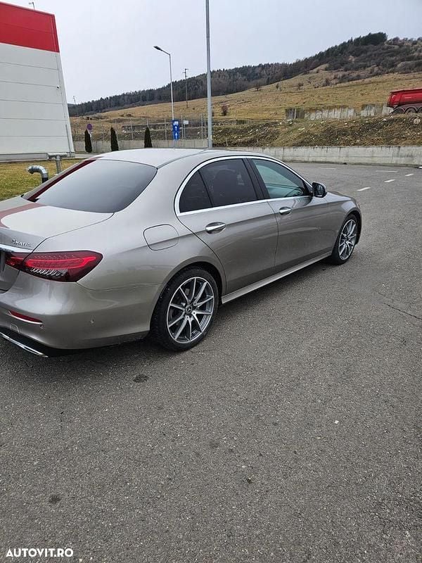 Second-hand Mercedes E200 197 CP (144 kW) 2021 Culoaregri Berlinǎ