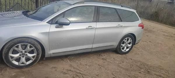 Argintiu Utilizat 2009 Citroën C5 Break | 2.700 EUR (Preț bun) - Imagine 1/4