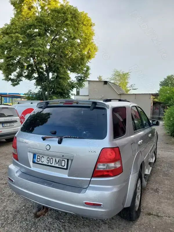 Utilizat 2004 Kia Sorento SUV | 2.300 EUR - Imagine 1/4