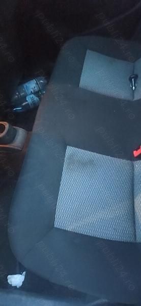 Utilizat 2012 VW Polo Monovolum | 4.000 EUR (Preț OK) - Imagine 1/4