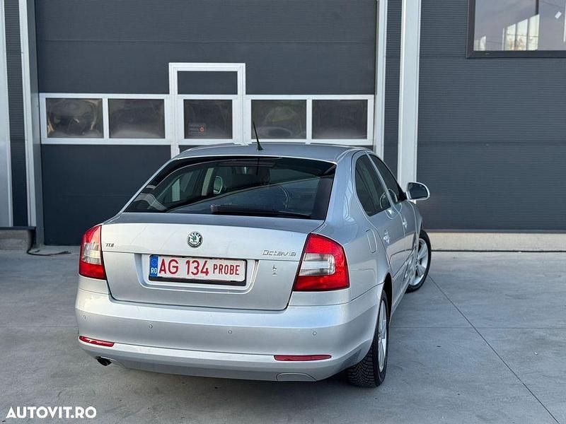 Second-hand Skoda Octavia Business Line 105 CP (77 kW) 2011 Culoaregri Hatchback