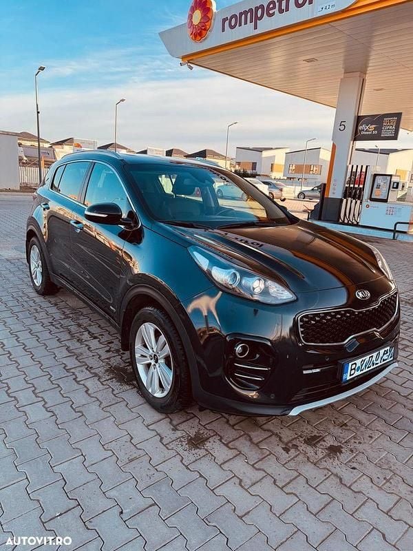 Second-hand Kia Sportage Style 177 CP (130 kW) 2018 Culoarenegru SUV