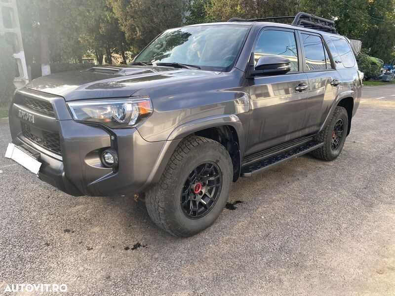 Gri Utilizat 2021 Toyota 4 Runner SUV | 74.000 EUR - Imagine 1/4