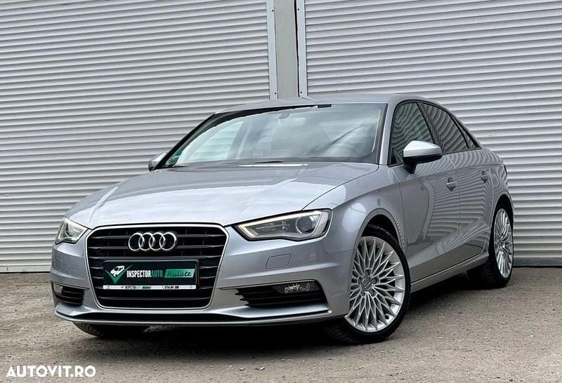 Culoareargint Utilizat 2015 Audi A3 Ambition Berlinǎ | 11.999 EUR (Preț OK) - Imagine 1/4